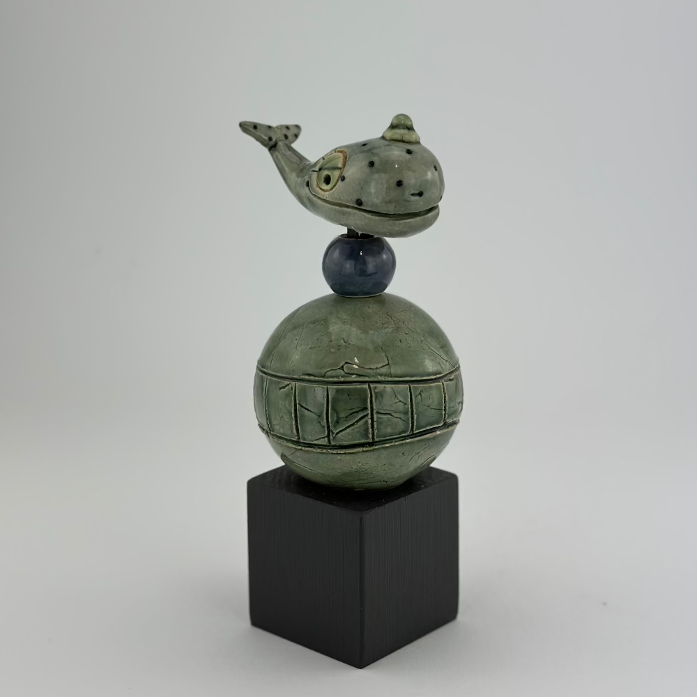 Keramisk figur / Hval / No.17
