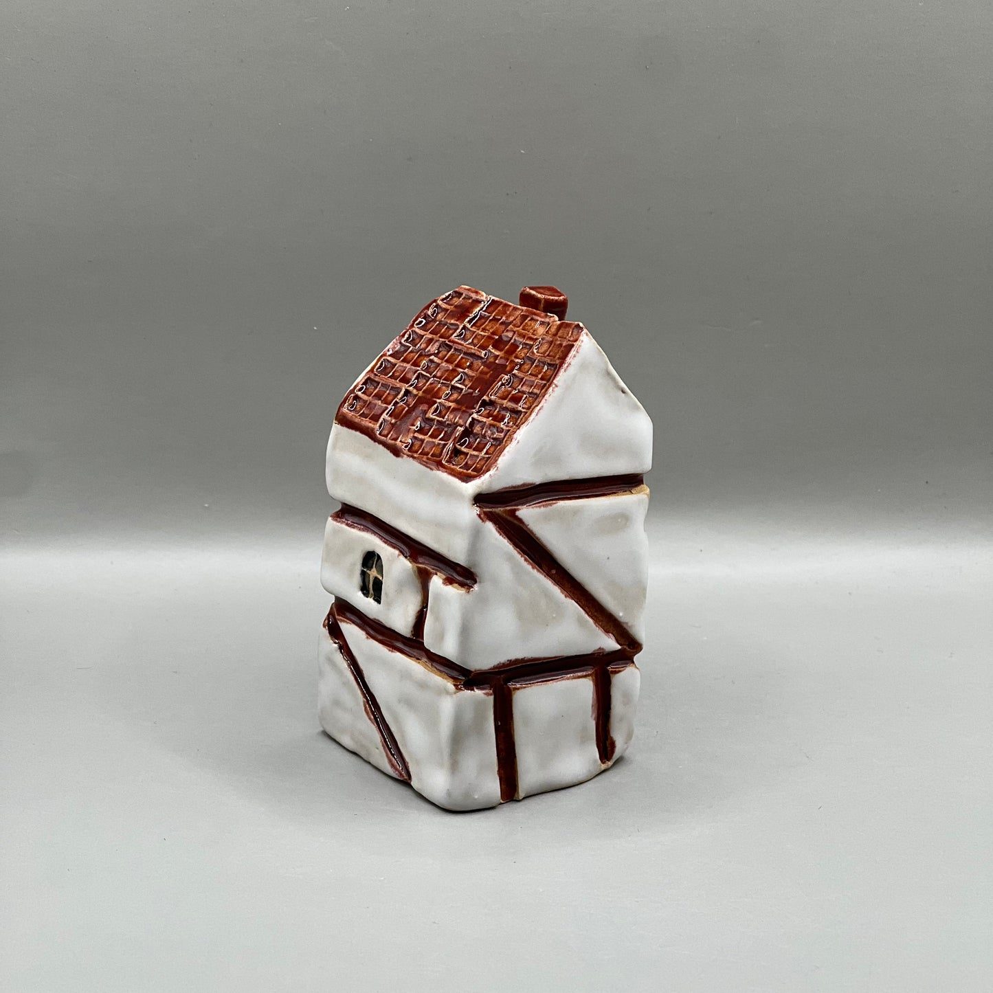 Hus / Hvid / Stor