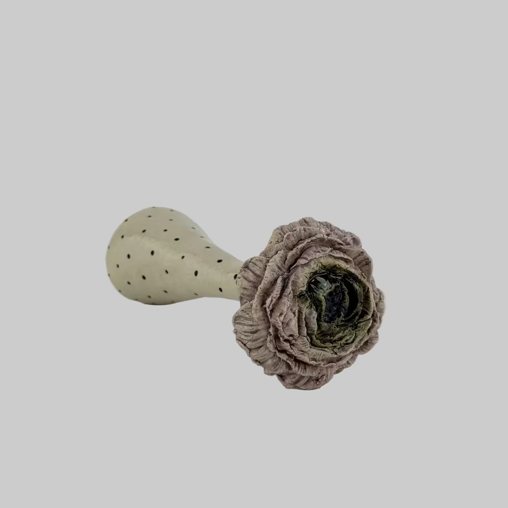 Keramikblomst / Mega / Håndlavet keramisk blomst i Rosa med prikker / Keramik figur af blomst / Rosa blomst - Dansk kunsthåndværk