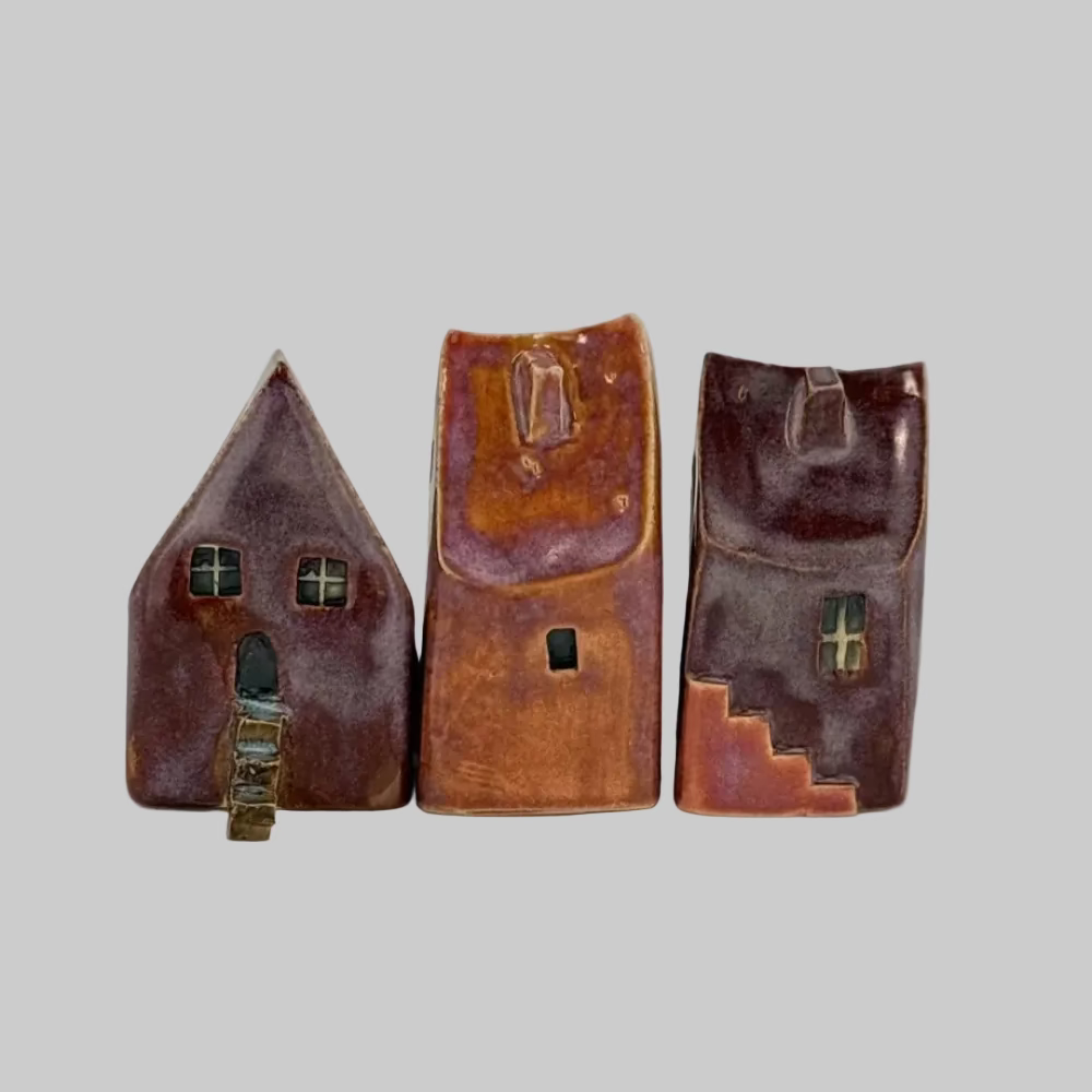 RG Ceramic / Keramik hus / Lille by.
Keramik hus figur i nordisk stil.