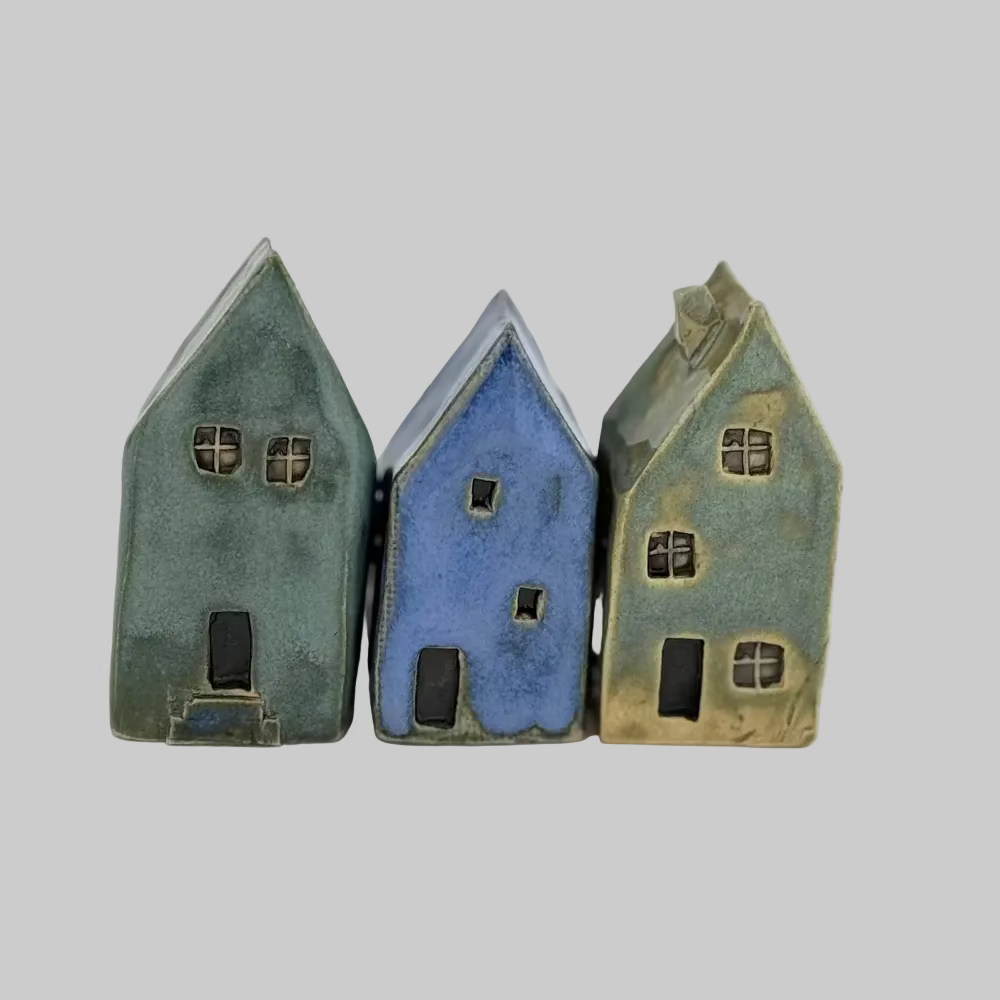 RG Ceramic / Keramik Hus.
Dekorativt hus i keramik til boligindretning.