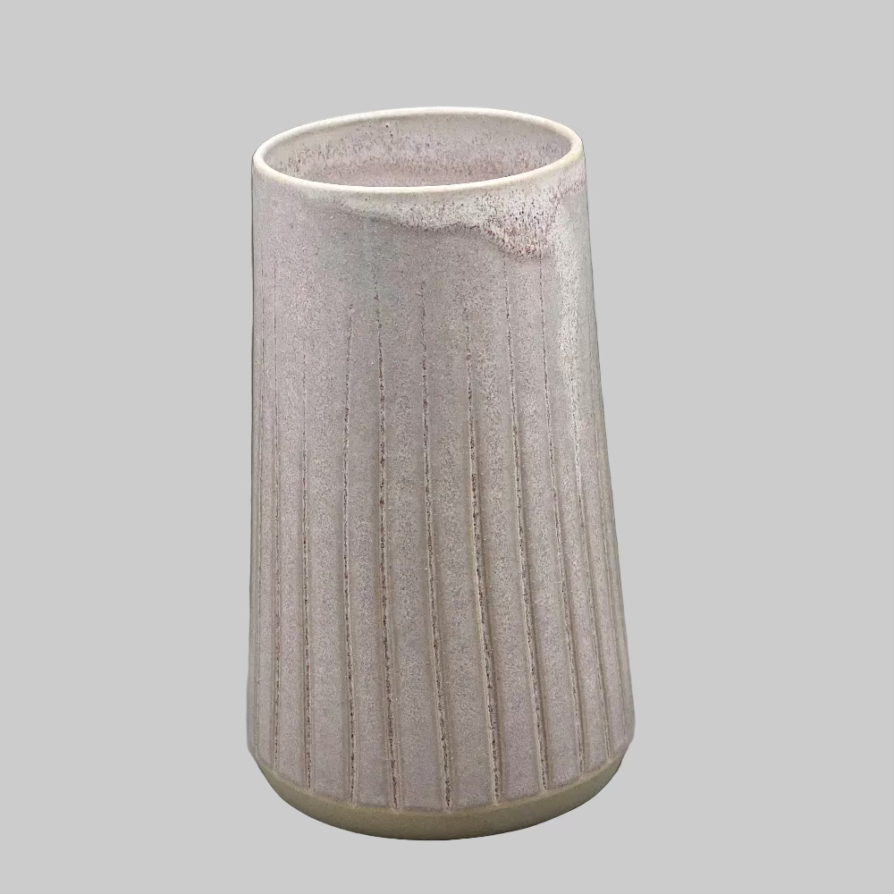 Christina Friis Keramik vase i rosa / Keramisk vase / Rosa vase i keramik