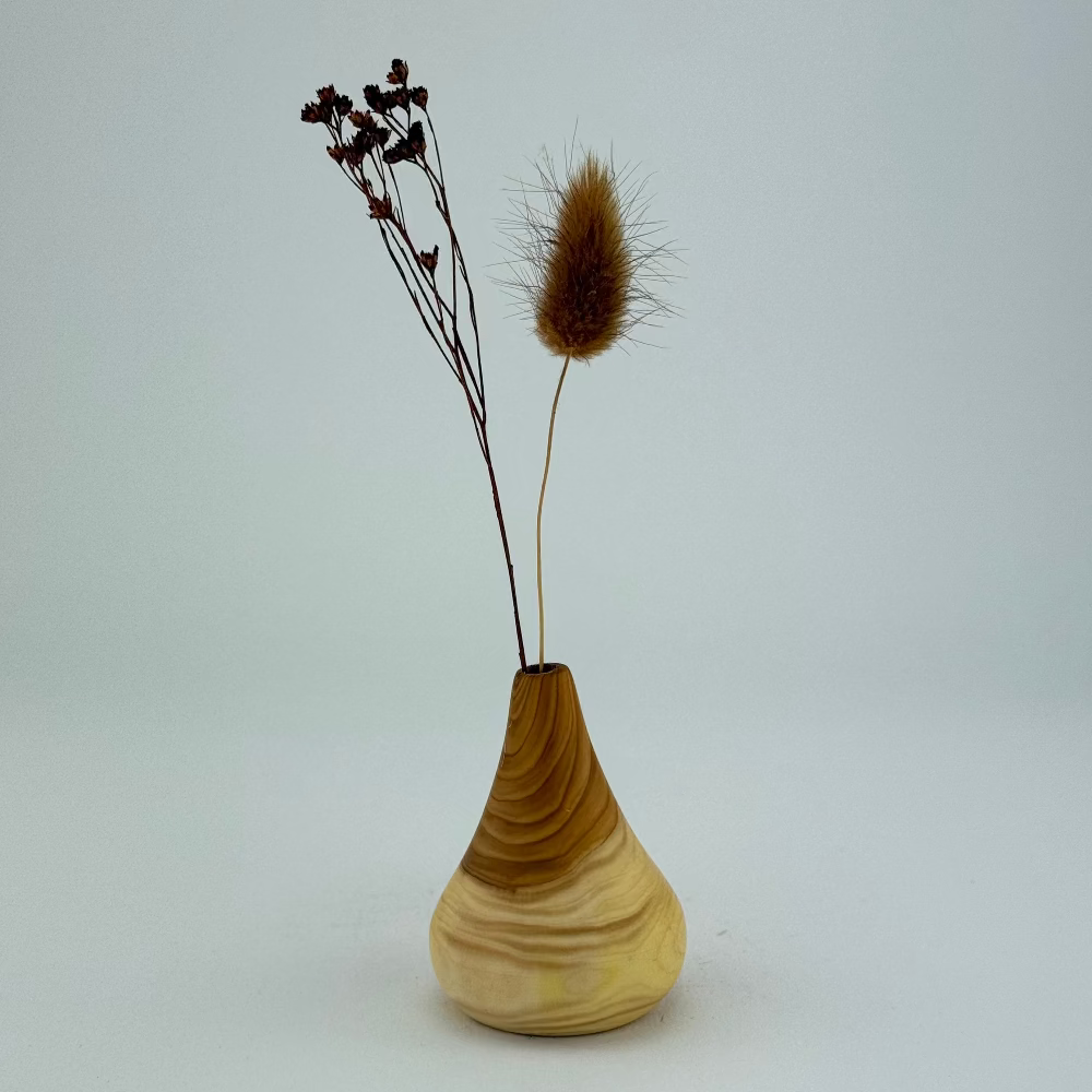 lille træ vase i lyst træ