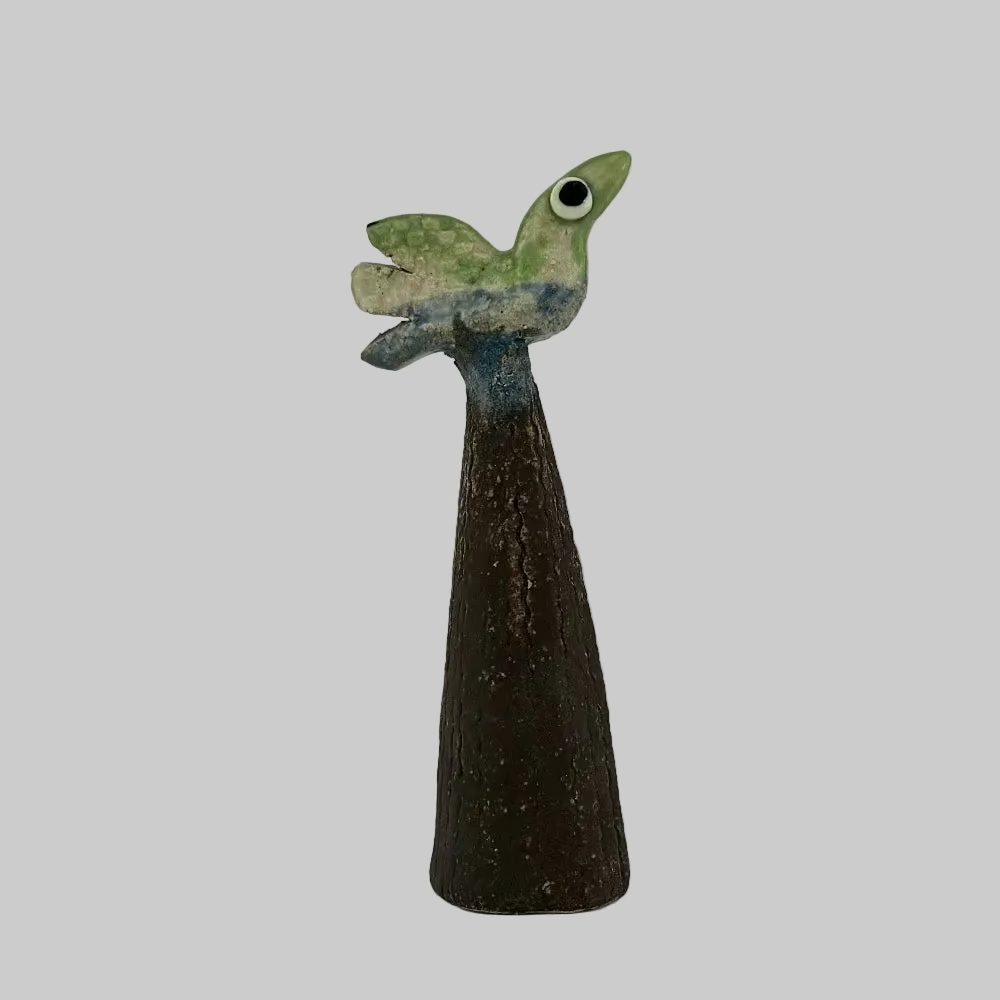 Keramisk Søjledyr / No.4. Fabeldyr i keramik på søjle – dekorativ figur med personlighed.
