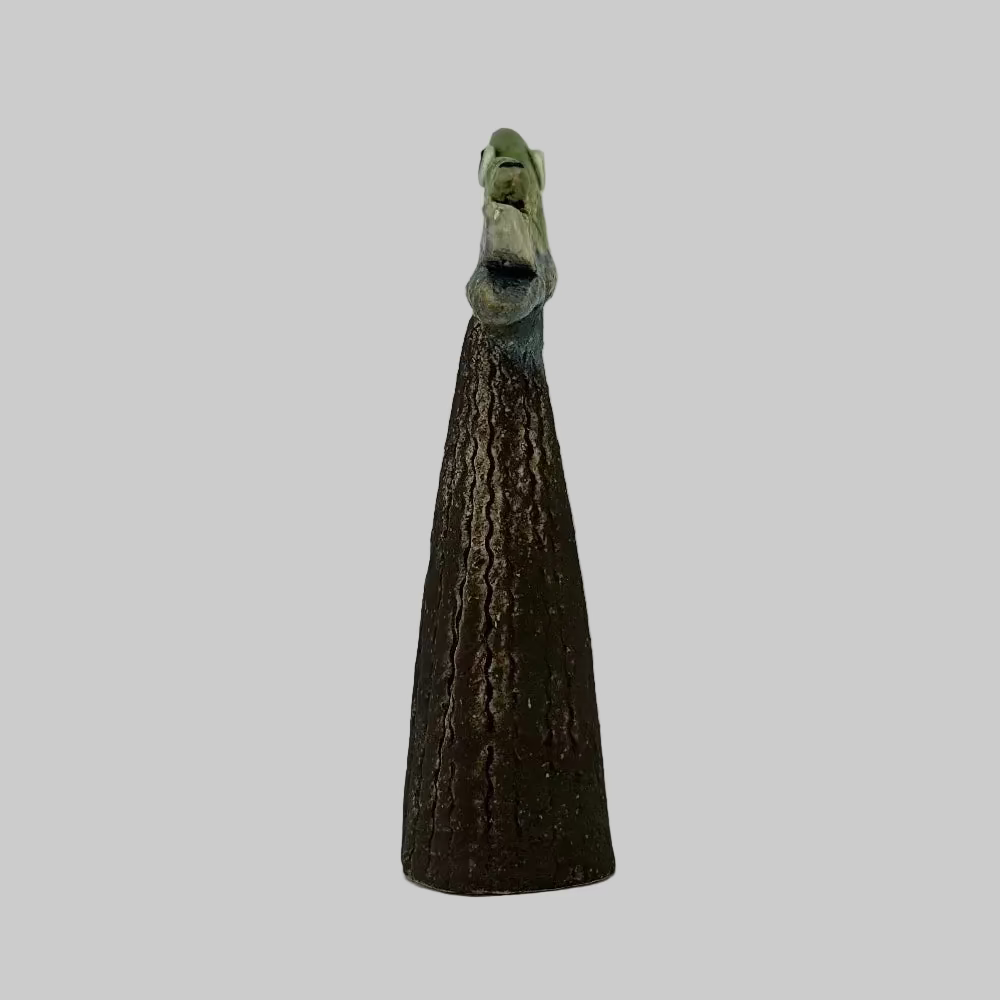 Keramisk Søjledyr / No.4. Unik keramikfigur som fabeldyr – kunsthåndværk med skævt og legende design.