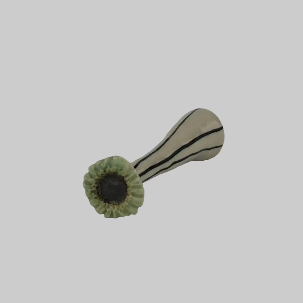 Keramikblomst / mini / Keramisk Blomst i grøn med striber / Håndlavet keramik figur af blomst
