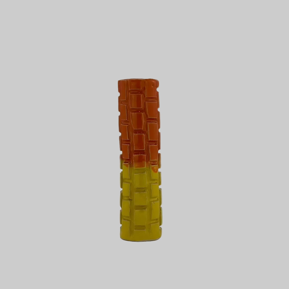 RG Ceramic / Keramik Lysestage / Vase / Orange & Gul / Stor.
Unik håndlavet keramik vase eller lysestage i orange og gul.