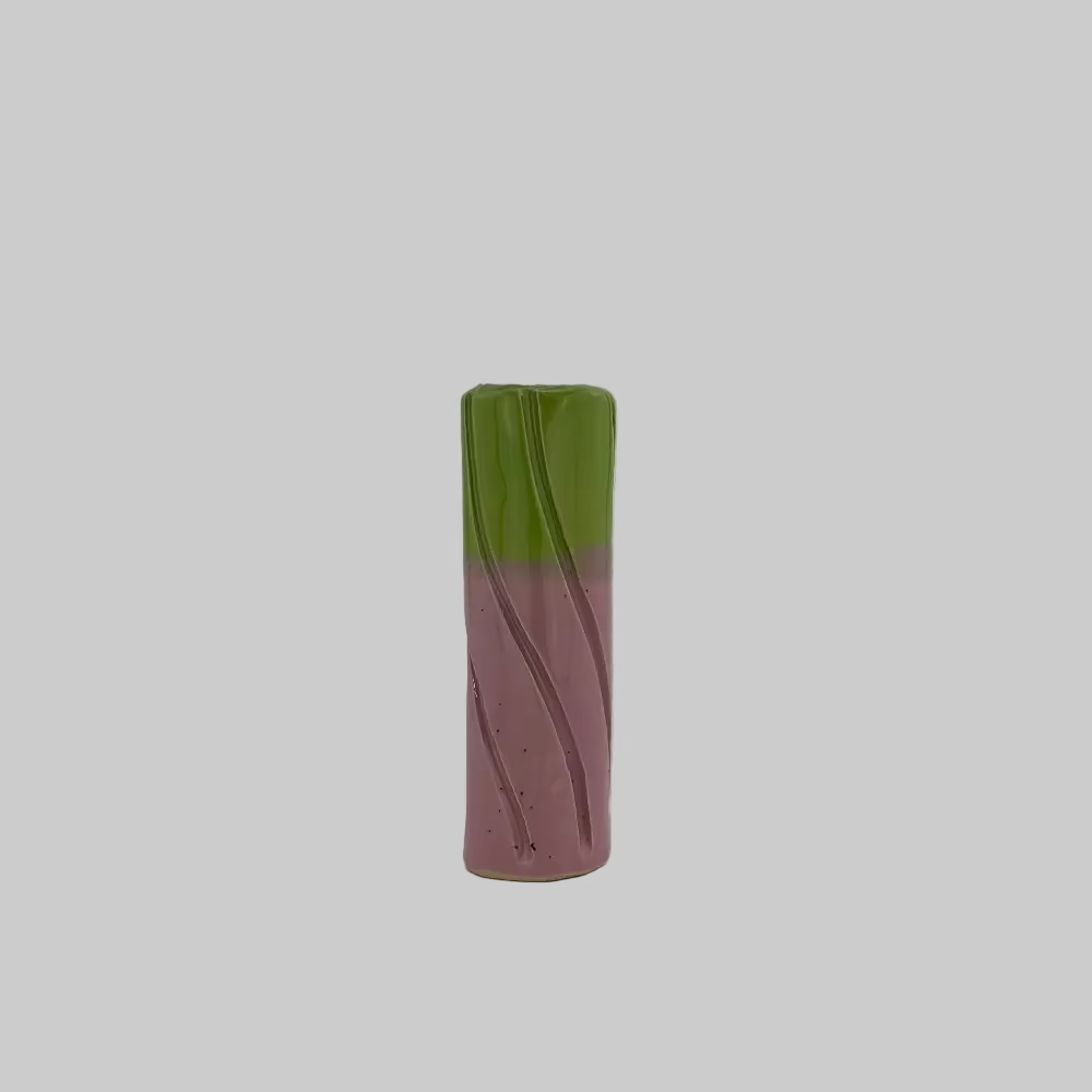 RG Ceramic / Lysestage / Vase / Lysegrøn & Lyserød / Mellem.
Unik keramik dekoration til lys eller blomster.