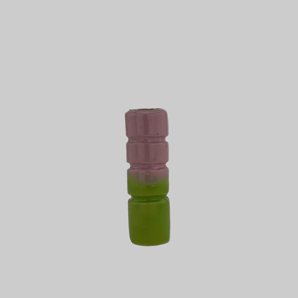 RG Ceramic / Lysestage / Vase / Lyserød & Lysegrøn / Mellem.
Unik keramik vase med markante farver og struktur.