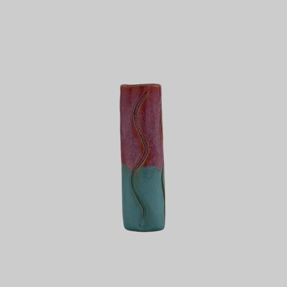 RG Ceramic / Keramik Lysestage / Vase / Rosa & Blå / Stor.
Farverig håndlavet keramik lysestage eller vase fra RG Ceramic.