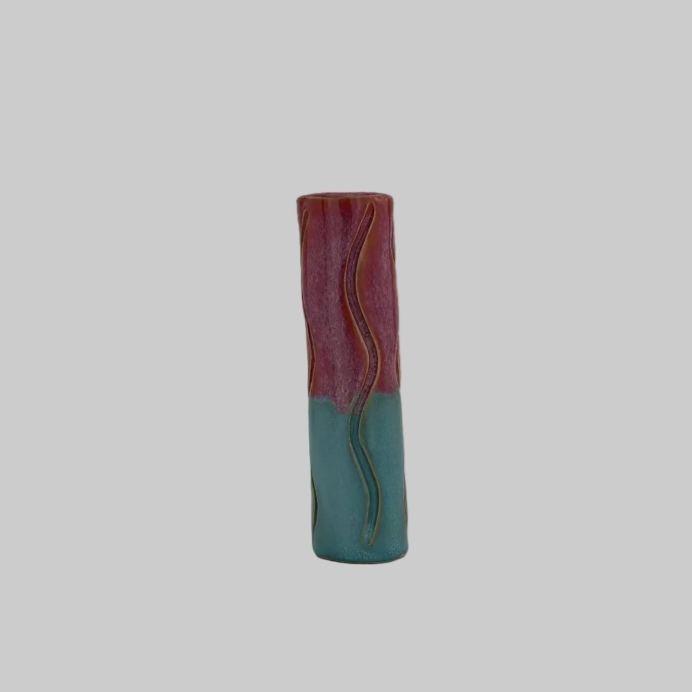 RG Ceramic / Keramik Lysestage / Vase / Rosa & Blå / Stor.
Unik keramik vase med markante farver og struktur.