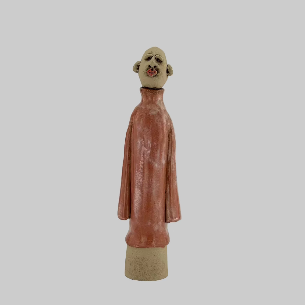 Keramisk figur / Kiss Me / Rød / Linda Nielsen. Håndlavet keramisk figur i rød glasur med karakterfuldt ansigt.