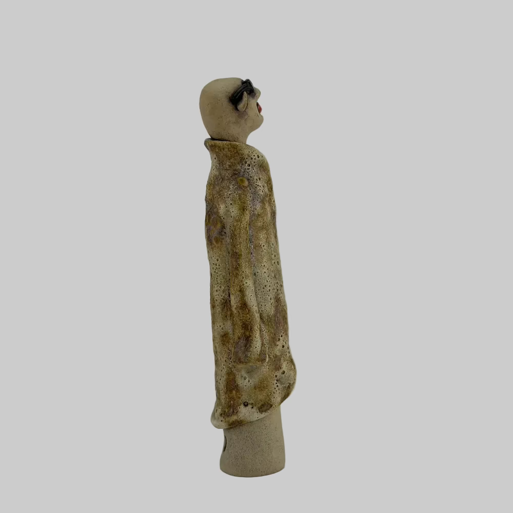 Keramisk figur / Kiss Me / Solbriller / Brun