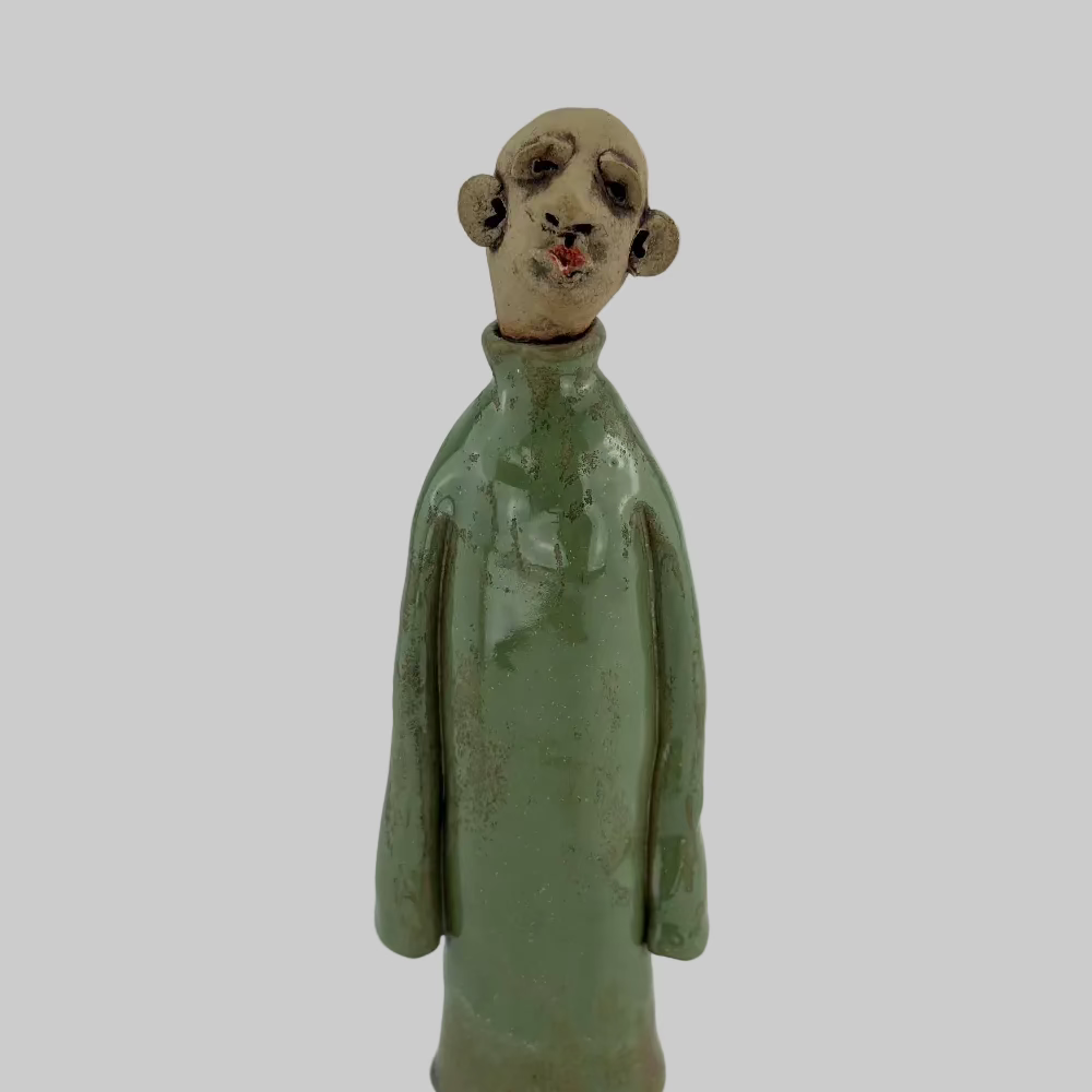 Keramisk figur / Kiss Me / Grøn / Linda Nielsen. Dekorativ keramisk figur i grøn til boligindretning.