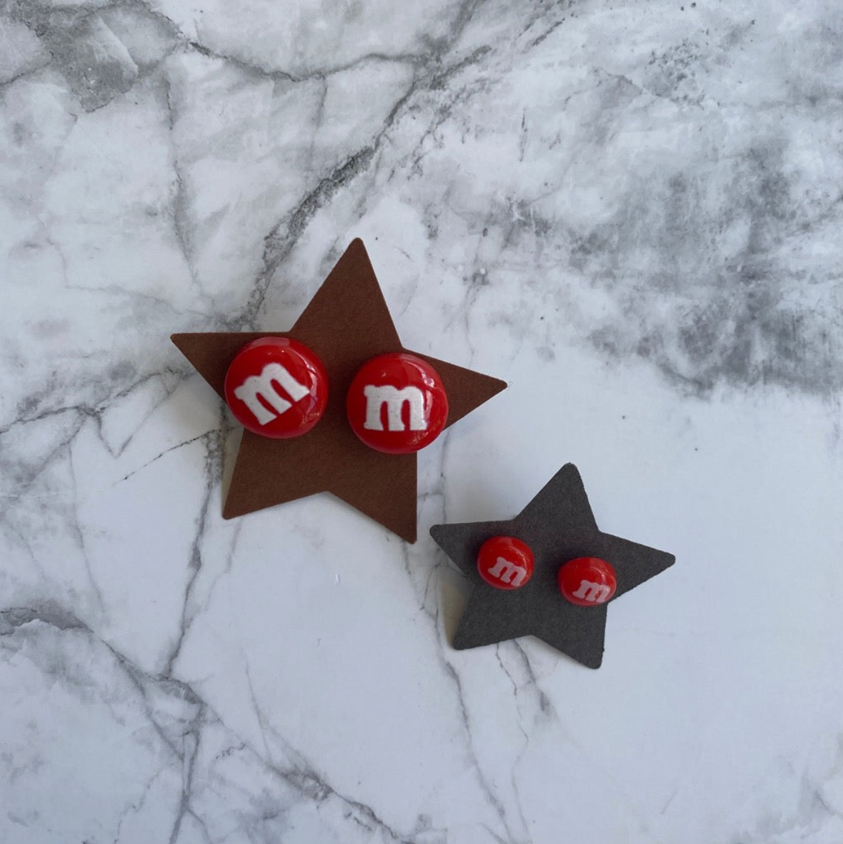 Ørestikker / M&M´s / Rød