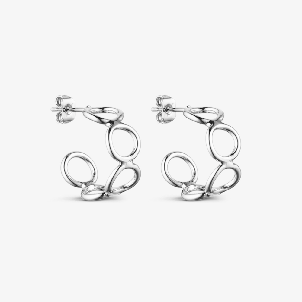 Ørestikker / Ellen / Sølvbelagt. Stilrene hoop øreringe med åbent design fra Grundled.