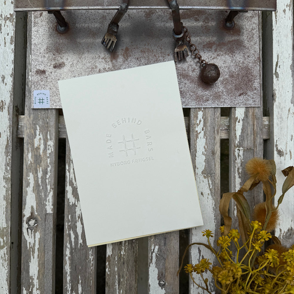 Skriveblok / A5 / Linjeret / Hvid