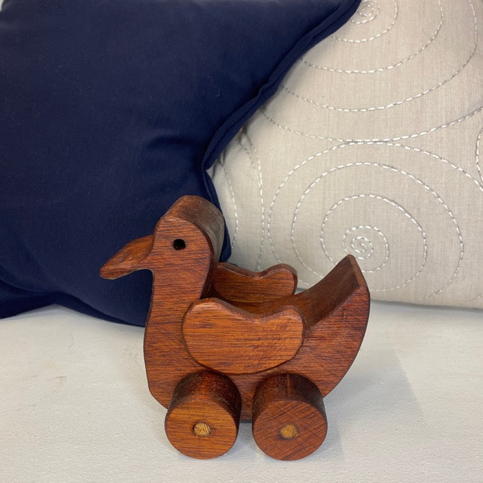 Jost lille and på hjul - Mahogni