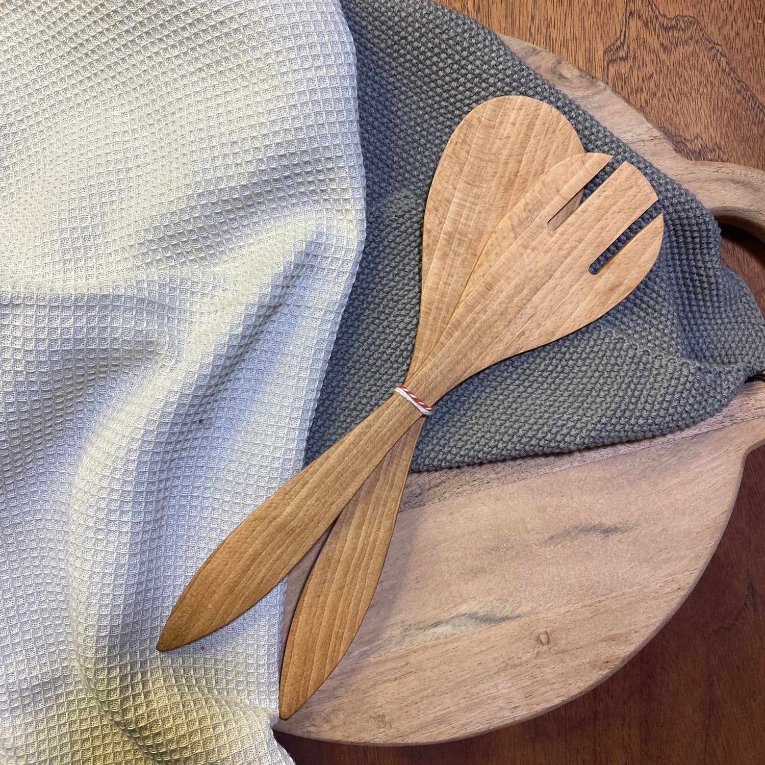 Arne Nielsen/ Træværkstedet salatsæt - gyldent træ