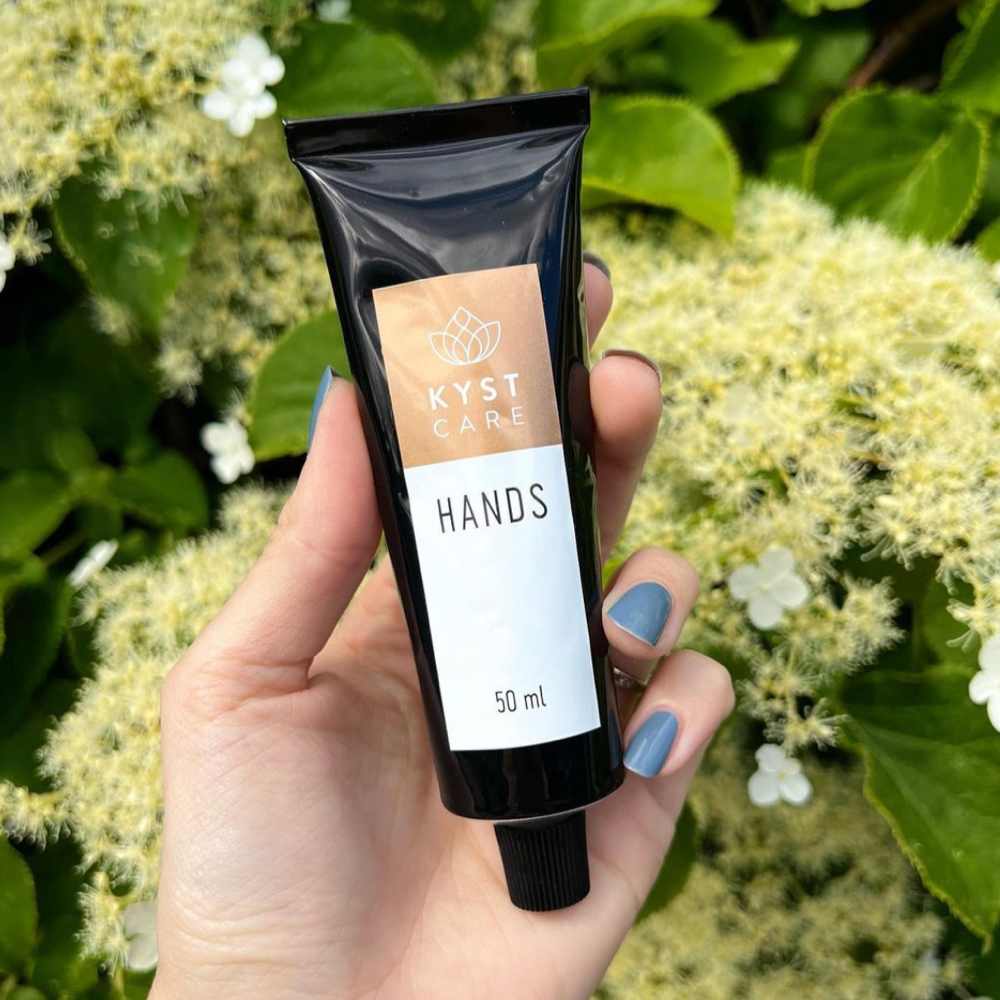 Håndcreme / 50 ml / KystCare. Kyst Care Hands håndcreme i tube – fugtgivende creme til tørre hænder.