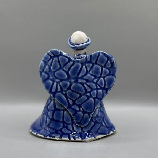 Håndlavet Engel / Porcelæn / Blå. - Håndlavet engel i porcelæn bagfra.