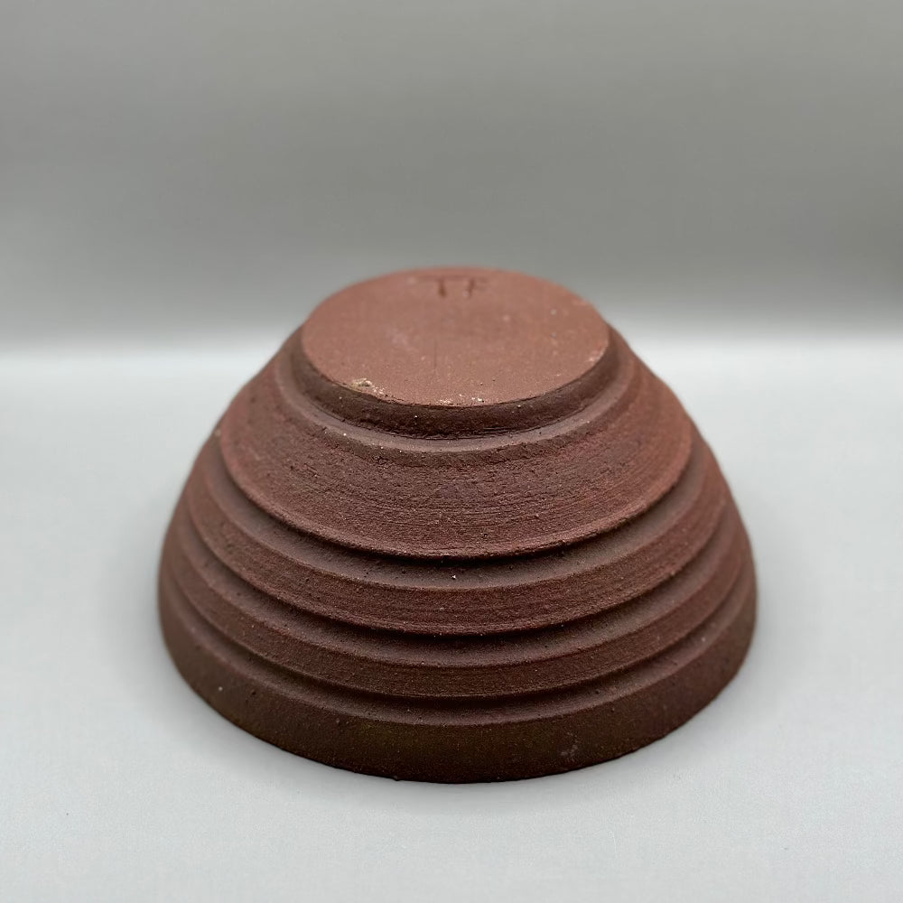 Skål / Keramik / Brun & Grøn. - Skål i keramik fra bunden.