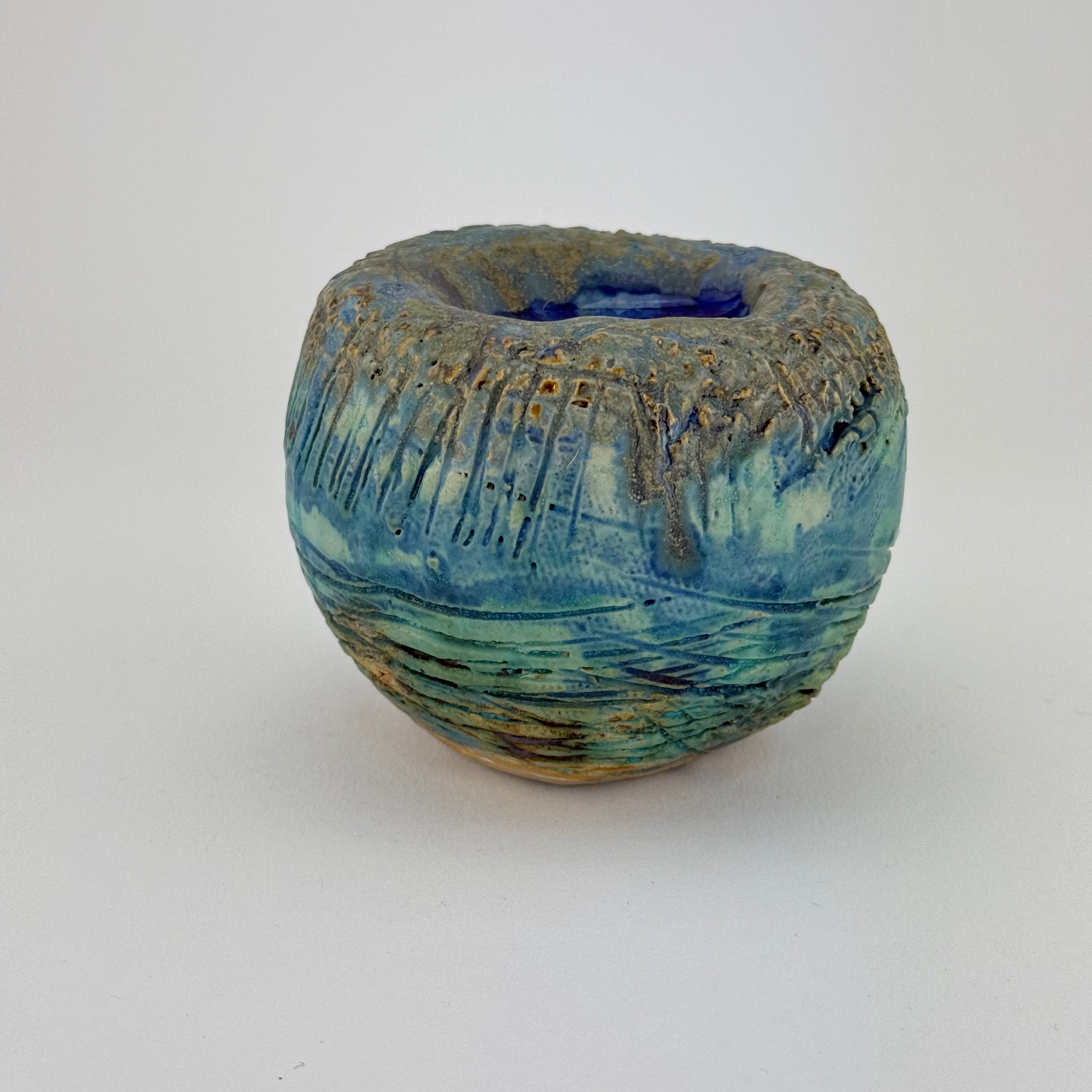 Skulpturel kugle - Stentøj 