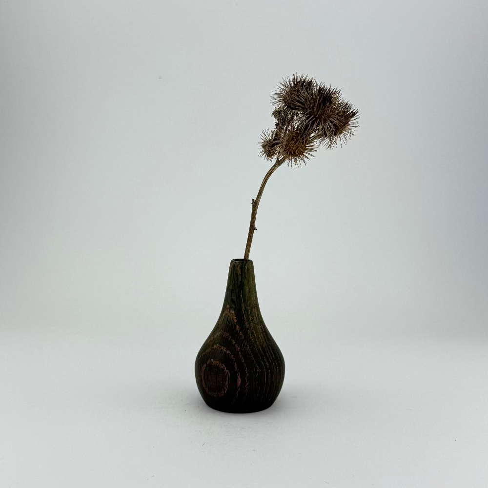 mørk trævase 