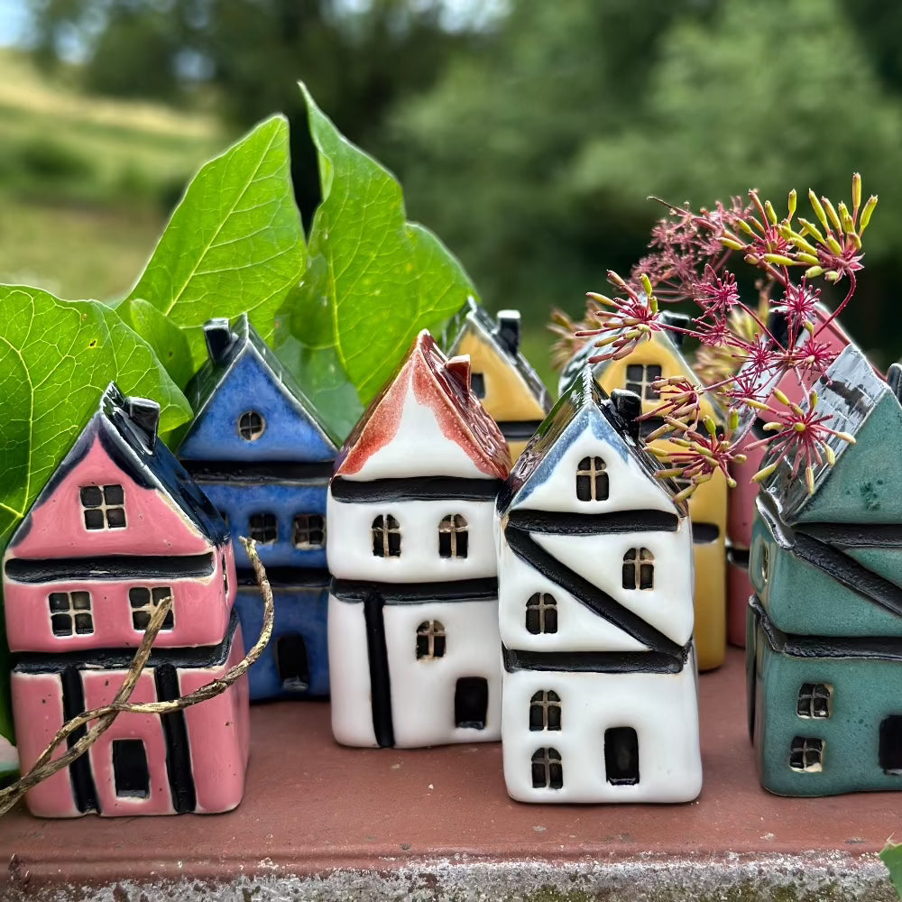 Nyborg Hus / Keramik / Flagvinduer / Rosa